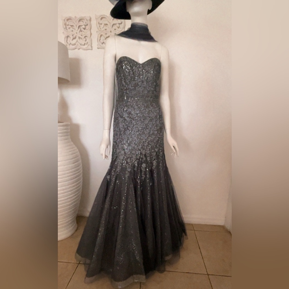 Elegant Gray Strapless Evening Gown